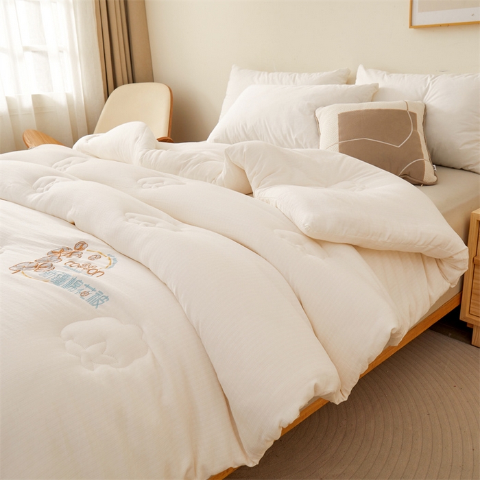 91家纺网 家纺一手货源 找家纺 西域种棉人·千百笠 2025新款新疆棉花洛风提花绣花棉花被冬被被芯春秋被四季 洛风白