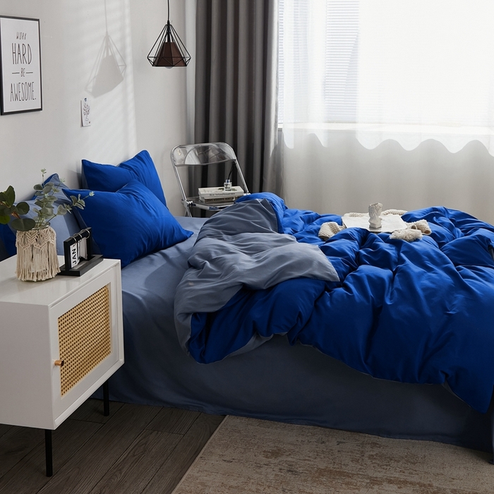 91家纺网 家纺一手货源 找家纺 啊雅家居 2025新款ins简约学生宿舍双拼纯色磨毛四件套可订制logo 克莱因蓝加浅蓝灰