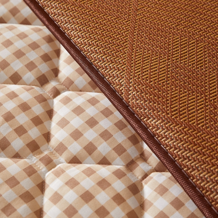 91家纺网 家纺一手货源 找家纺 花言狐语 2025新款双面可用冰藤夹棉床褥系列-大床款 冰藤床褥-咖小格（九宫格