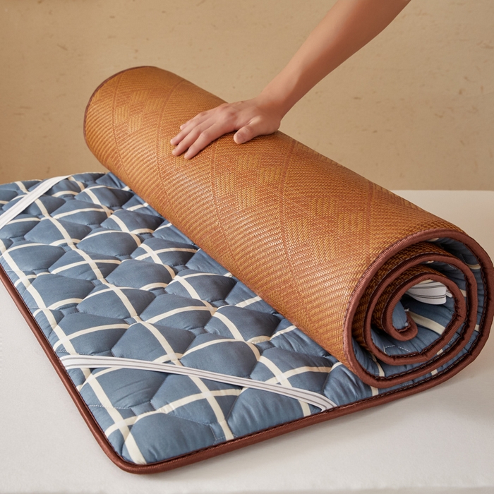 花言狐语 2025新款双面可用冰藤夹棉床褥系列-小床款 冰藤床褥-蓝大格（九宫格）