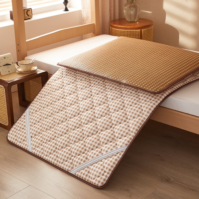 91家纺网 家纺一手货源 找家纺 （总）花言狐语 2025新款双面可用冰藤夹棉床褥系列-小床款