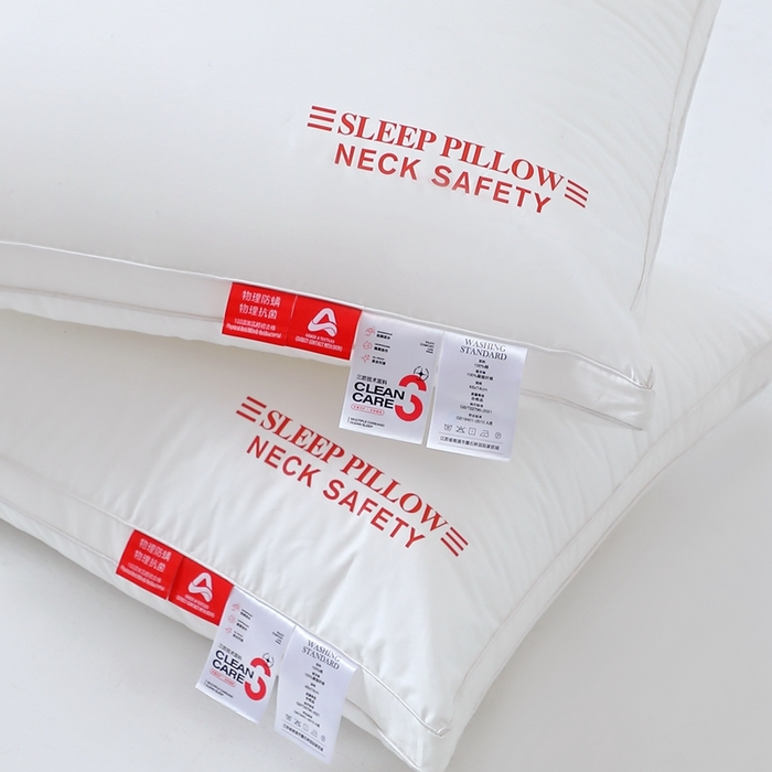 91家纺网 家纺一手货源 找家纺 糖果枕芯 2025新款全棉三防枕芯羽丝棉枕头酒店护颈枕 三防枕芯48*74cm高枕