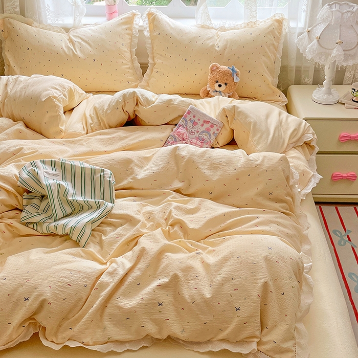 91家纺网 家纺一手货源 找家纺 优尚佳生活馆 2025新款云感木棉皱皱双层纱全棉镂空花边四件套（提供买家秀） 七彩奶黄