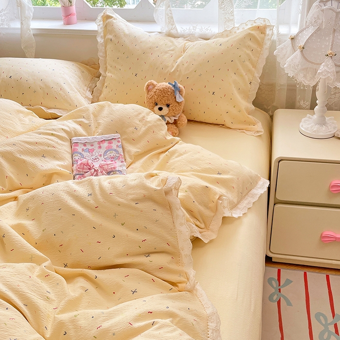 91家纺网 家纺一手货源 找家纺 优尚佳生活馆 2025新款云感木棉皱皱双层纱全棉镂空花边四件套（提供买家秀） 七彩奶黄