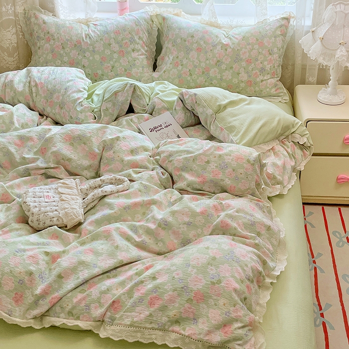 91家纺网 家纺一手货源 找家纺 优尚佳生活馆 2025新款云感木棉皱皱双层纱全棉镂空花边四件套（提供买家秀） 薄荷之夏