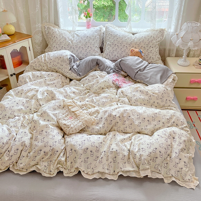 91家纺网 家纺一手货源 找家纺 优尚佳生活馆 2025新款云感木棉皱皱双层纱全棉镂空花边四件套（提供买家秀） 呆萌兔
