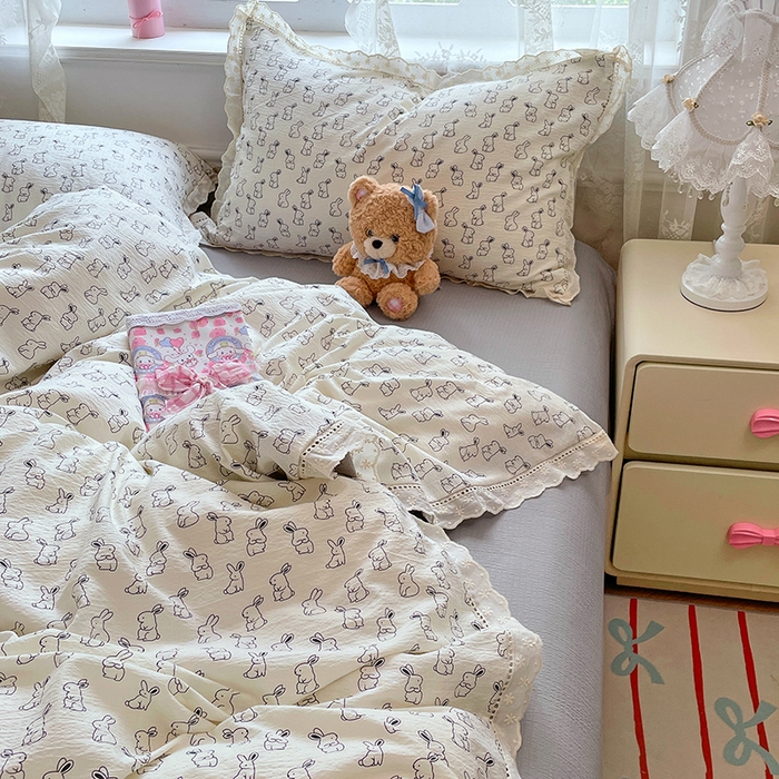 91家纺网 家纺一手货源 找家纺 优尚佳生活馆 2025新款云感木棉皱皱双层纱全棉镂空花边四件套（提供买家秀） 呆萌兔