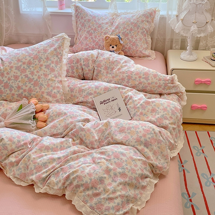 91家纺网 家纺一手货源 找家纺 优尚佳生活馆 2025新款云感木棉皱皱双层纱全棉镂空花边四件套（提供买家秀） 粉黛蔷薇