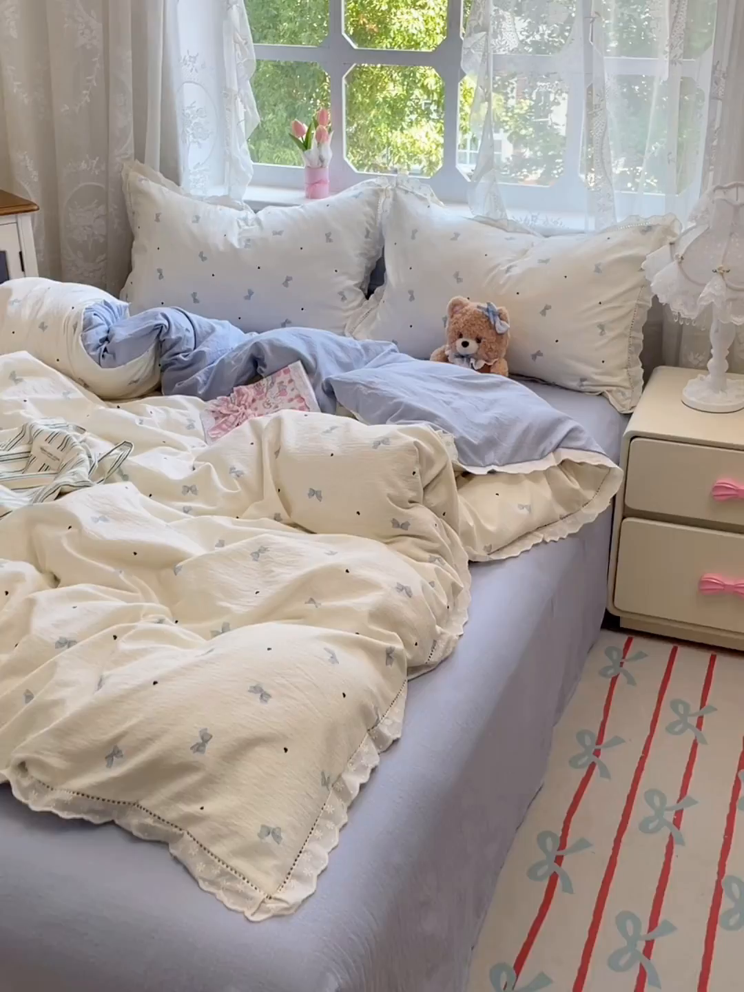 91家纺网 家纺一手货源 找家纺 优尚佳生活馆 2025新款云感木棉皱皱双层纱全棉镂空花边四件套（提供买家秀） 蝴蝶蓝