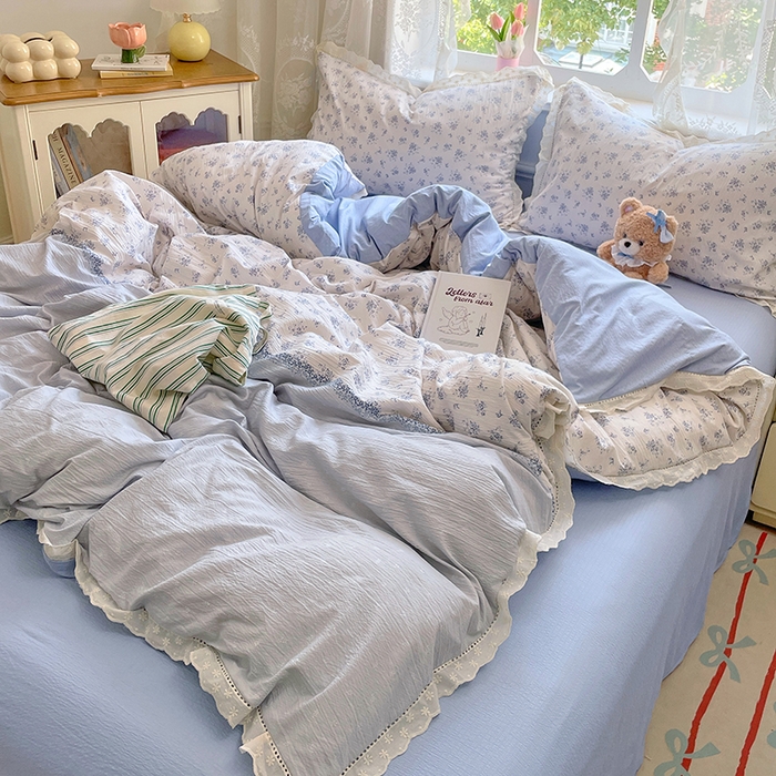 91家纺网 家纺一手货源 找家纺 优尚佳生活馆 2025新款云感木棉皱皱双层纱全棉镂空花边四件套（提供买家秀） 蓝雪花语