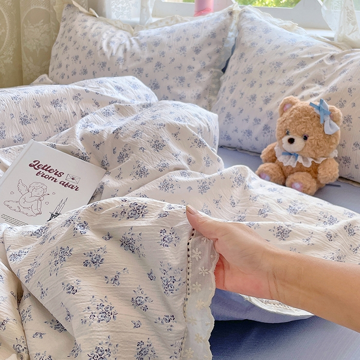 91家纺网 家纺一手货源 找家纺 优尚佳生活馆 2025新款云感木棉皱皱双层纱全棉镂空花边四件套（提供买家秀） 蓝雪花语