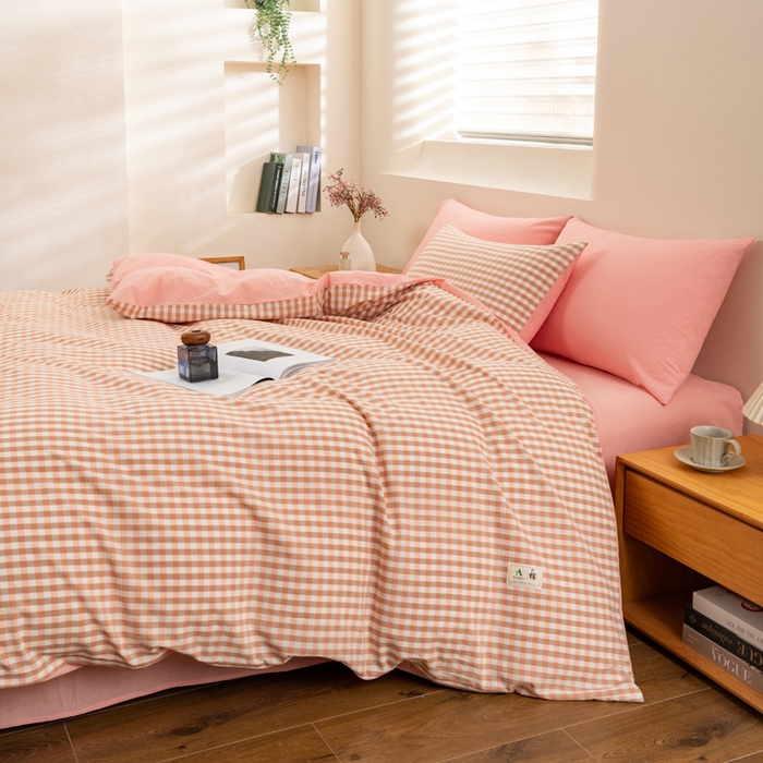 91家纺网 家纺一手货源 找家纺 居美良品 2025新款全棉色织水洗棉被套 米咖小格