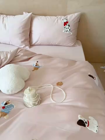 91家纺网 家纺一手货源 找家纺 （总）鹿班家居 2025年秋冬款100S长绒棉毛巾绣系列四件套—星星邮递员【标准会员-20元】