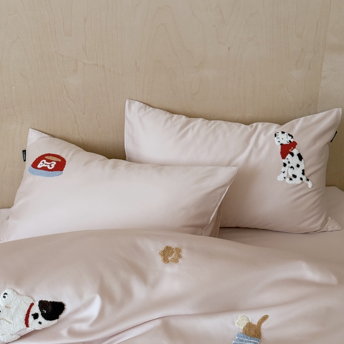 91家纺网 家纺一手货源 找家纺 鹿班家居 2025年秋冬款100S长绒棉毛巾绣系列四件套—星星邮递员【标准会员-20元】 星星邮递员-粉色