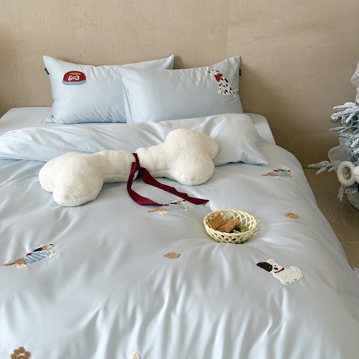 91家纺网 家纺一手货源 找家纺 鹿班家居 2025年秋冬款100S长绒棉毛巾绣系列四件套—星星邮递员【标准会员-20元】 星星邮递员-蓝色