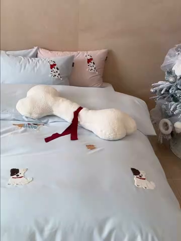 91家纺网 家纺一手货源 找家纺 鹿班家居 2025年秋冬款100S长绒棉毛巾绣系列四件套—星星邮递员【标准会员-20元】 星星邮递员-蓝色