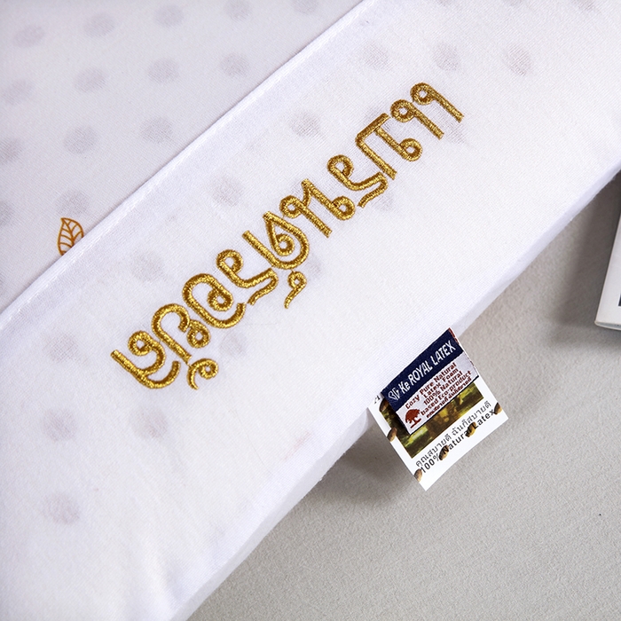 91家纺网 家纺一手货源 找家纺 2025新品美丽折成人乳胶枕针织棉单枕套 鸟眼布单内套 一代面包枕