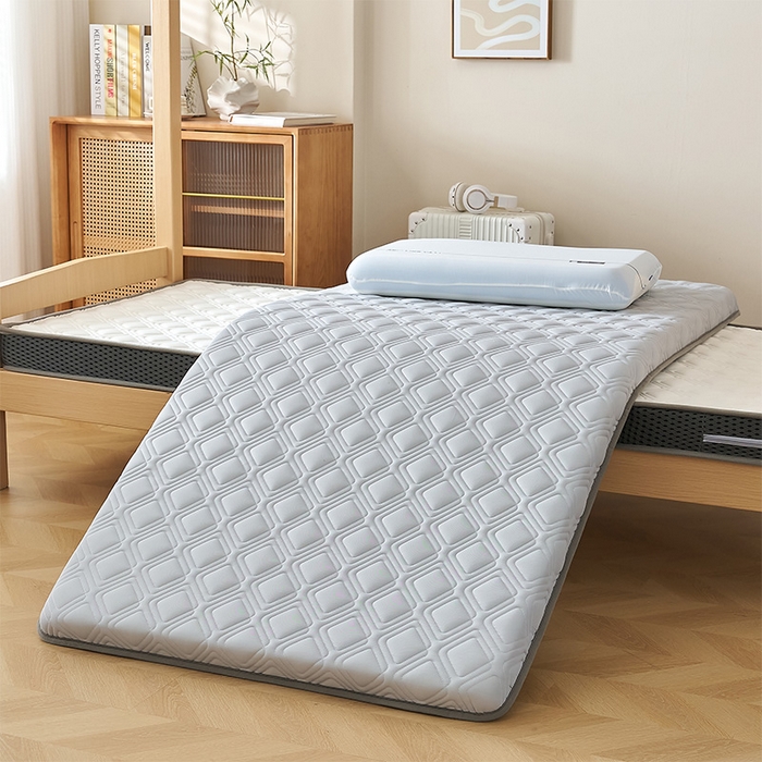 91家纺网 家纺一手货源 找家纺 锦丝钰床垫 2025新款乳胶记忆棉床垫-小床 单边-菱形格灰