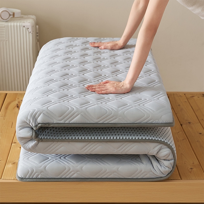 91家纺网 家纺一手货源 找家纺 锦丝钰床垫 2025新款乳胶记忆棉床垫-小床 单边-菱形格灰