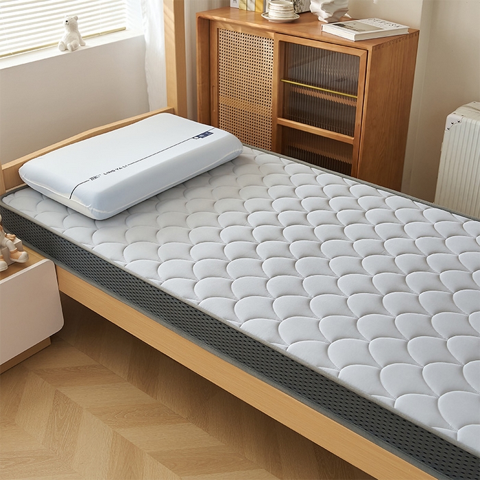 91家纺网 家纺一手货源 找家纺 锦丝钰床垫 2025新款乳胶记忆棉床垫-小床 立体-月光灰