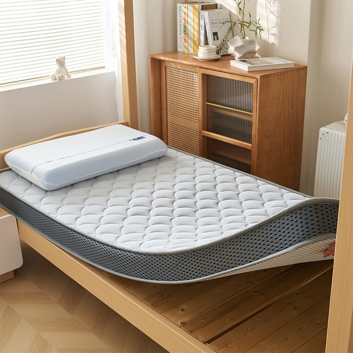 91家纺网 家纺一手货源 找家纺 锦丝钰床垫 2025新款乳胶记忆棉床垫-小床 立体-月光灰