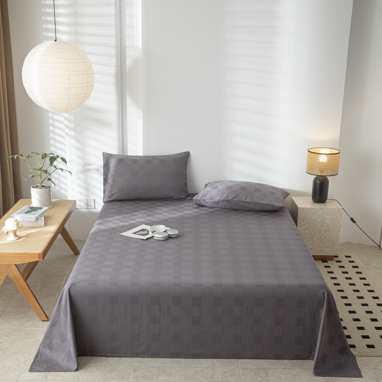 91家纺网 家纺一手货源 找家纺 简宜家居（朝初家纺） 2025新款60支贡缎提花A版纯棉床单 格子-灰