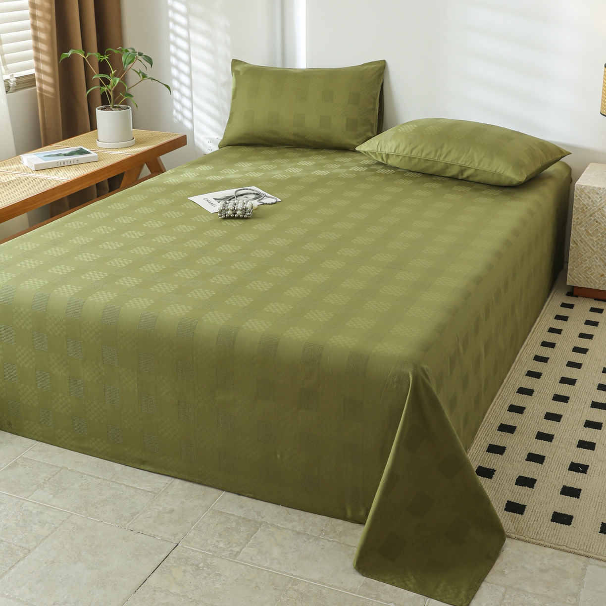 91家纺网 家纺一手货源 找家纺 简宜家居（朝初家纺） 2025新款60支贡缎提花A版纯棉床单 格子-绿