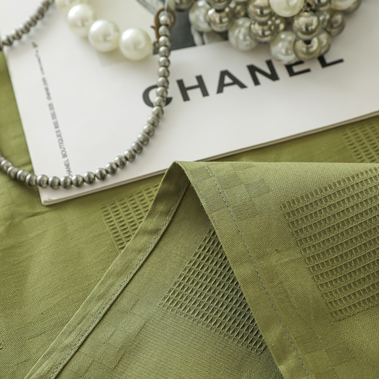 91家纺网 家纺一手货源 找家纺 简宜家居（朝初家纺） 2025新款60支贡缎提花A版纯棉床单 格子-绿