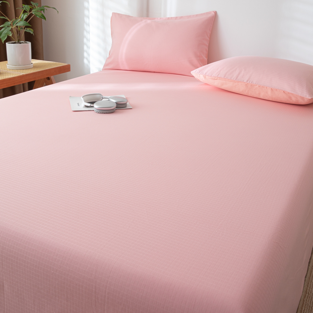 91家纺网 家纺一手货源 找家纺 简宜家居（朝初家纺） 2025新款60支贡缎提花A版纯棉床单 公主-粉玉