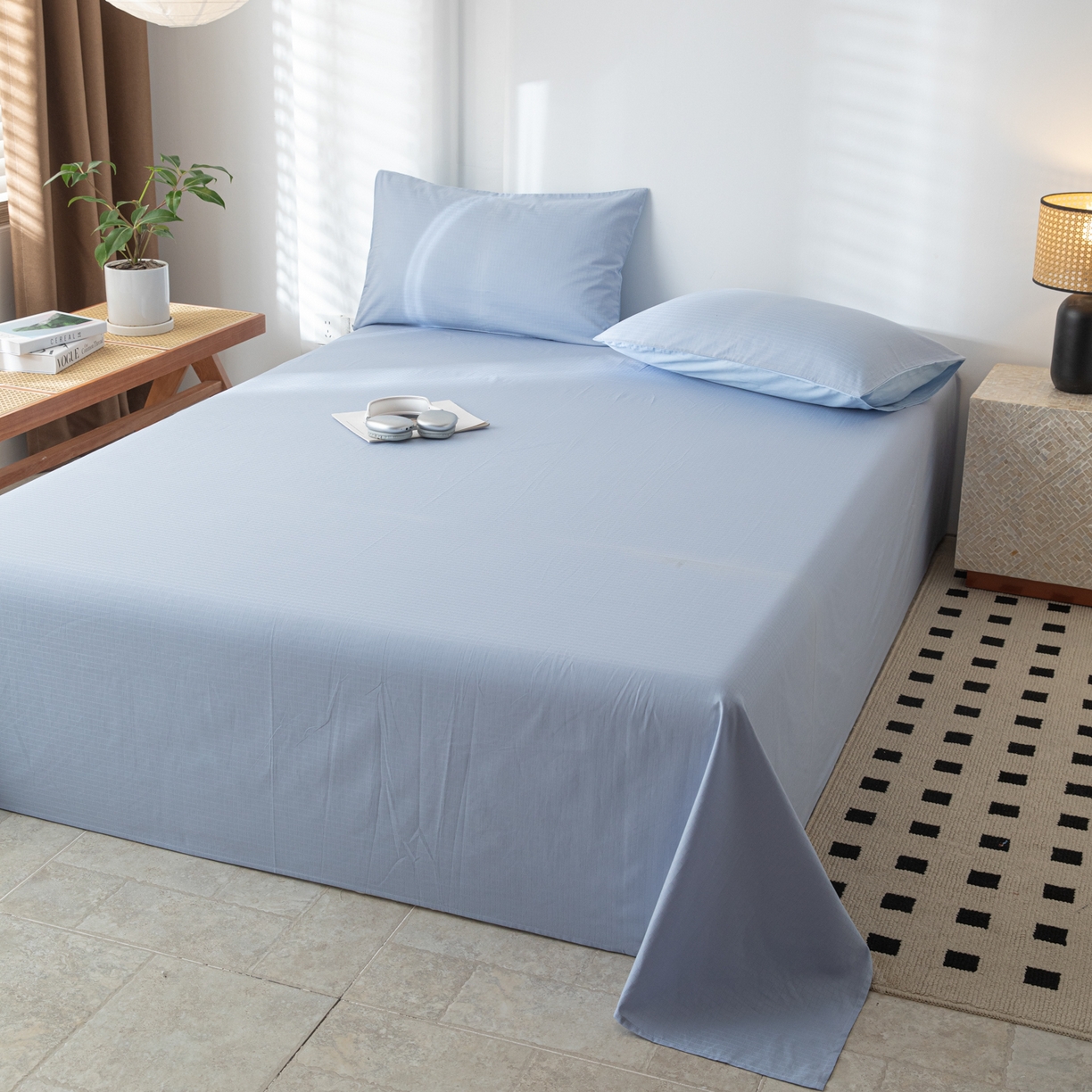 91家纺网 家纺一手货源 找家纺 简宜家居（朝初家纺） 2025新款60支贡缎提花A版纯棉床单 绅士-天蓝