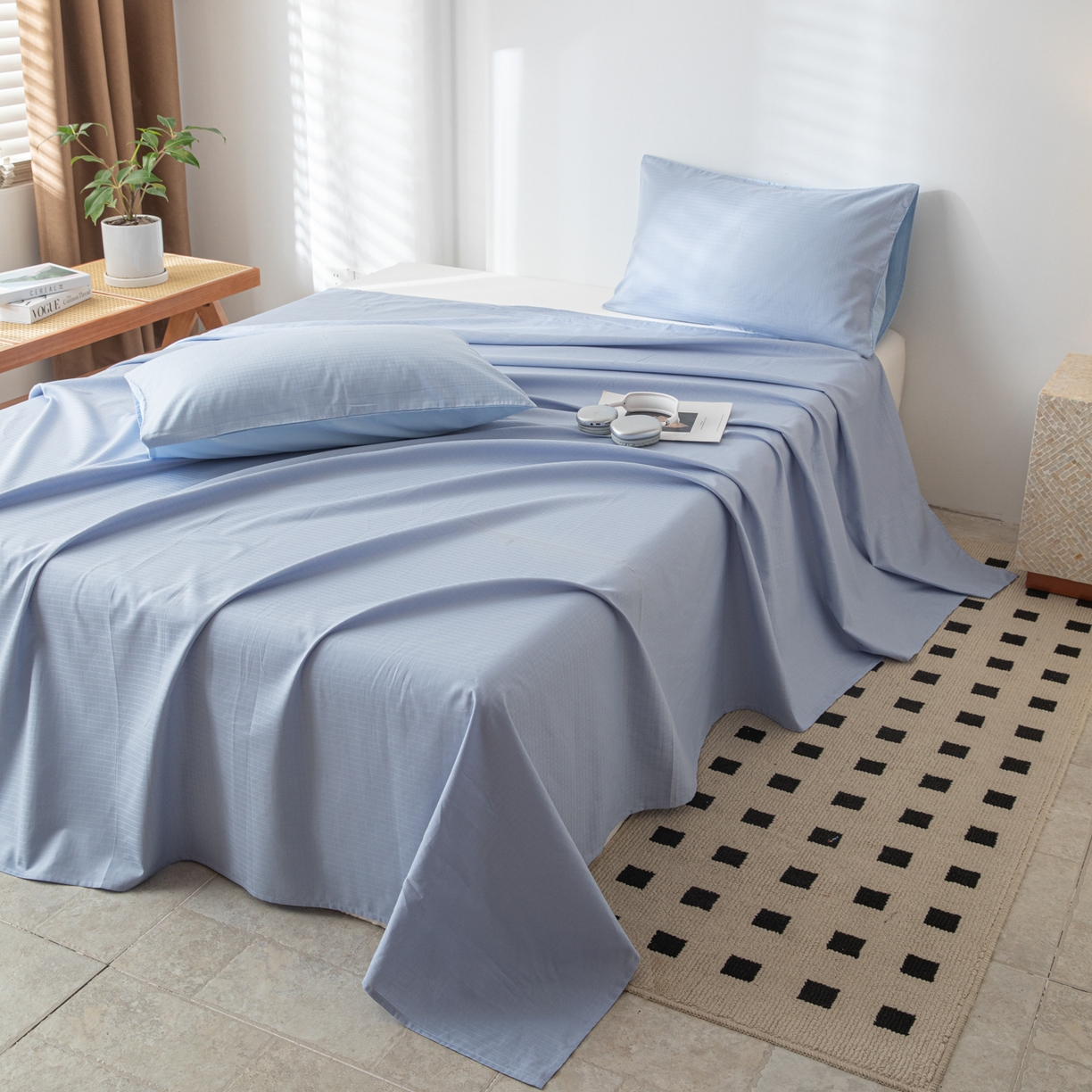 91家纺网 家纺一手货源 找家纺 简宜家居（朝初家纺） 2025新款60支贡缎提花A版纯棉床单 绅士-天蓝