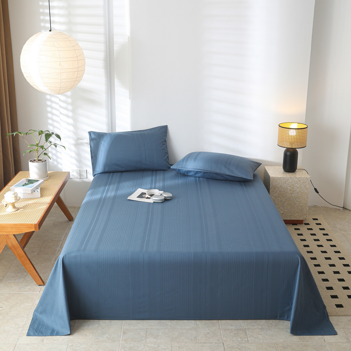 91家纺网 家纺一手货源 找家纺 简宜家居（朝初家纺） 2025新款60支贡缎提花A版纯棉床单 条纹-蓝