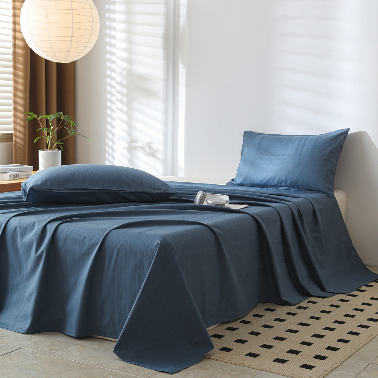 91家纺网 家纺一手货源 找家纺 简宜家居（朝初家纺） 2025新款60支贡缎提花A版纯棉床单 条纹-蓝