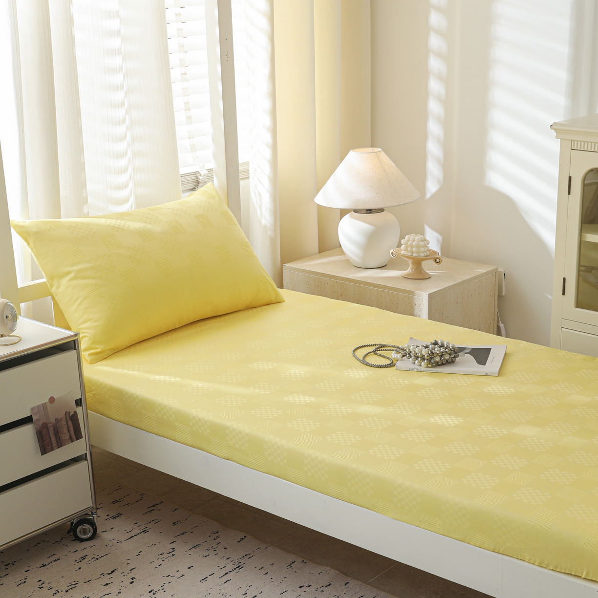 91家纺网 家纺一手货源 找家纺 简宜家居（朝初家纺） 2025新款60支贡缎提花A版纯棉床笠 格子-黄