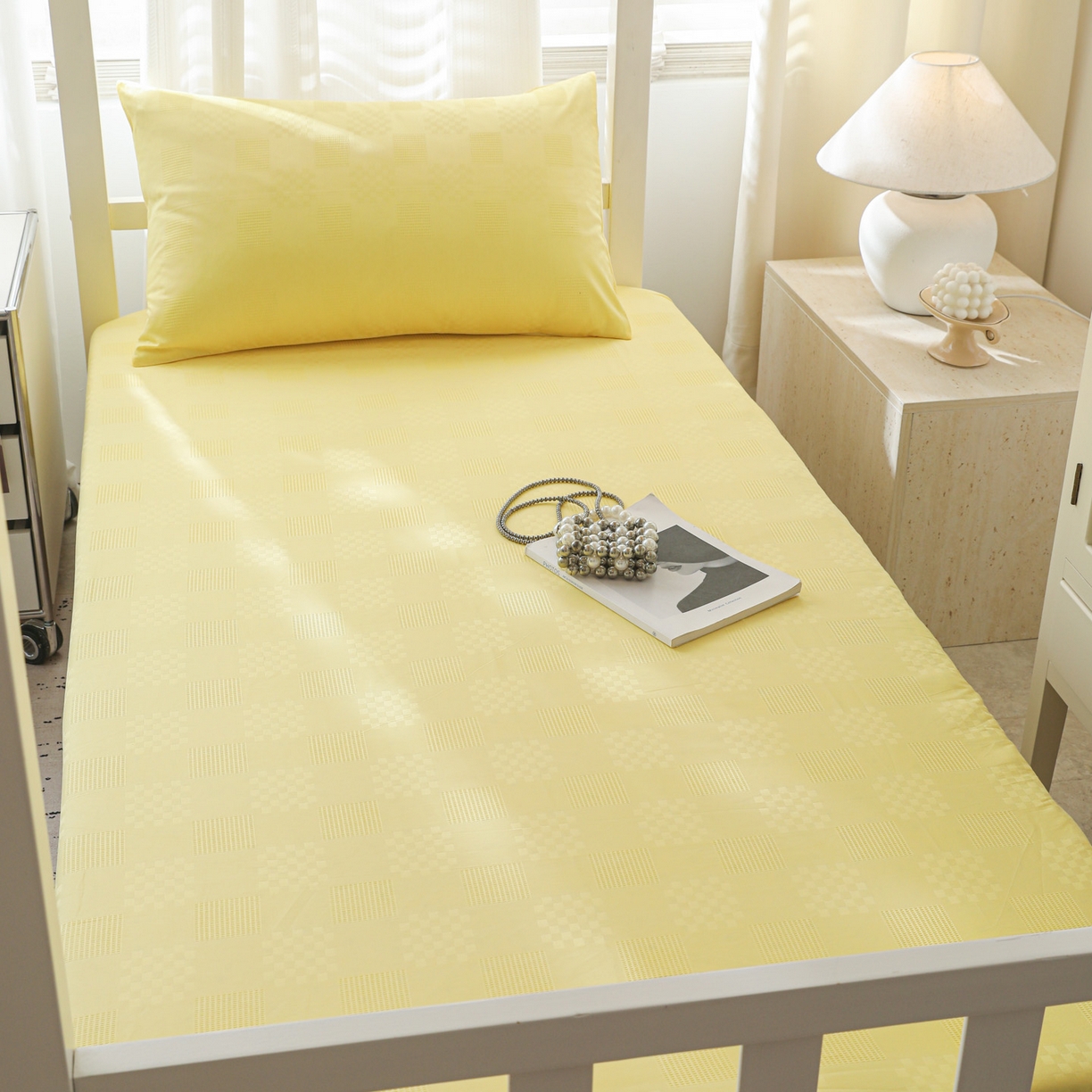 91家纺网 家纺一手货源 找家纺 简宜家居（朝初家纺） 2025新款60支贡缎提花A版纯棉床笠 格子-黄