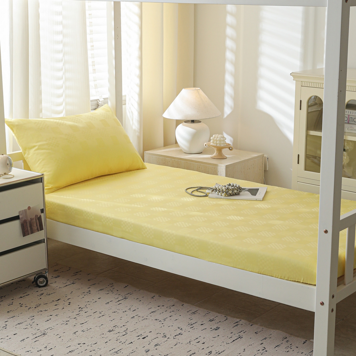 91家纺网 家纺一手货源 找家纺 简宜家居（朝初家纺） 2025新款60支贡缎提花A版纯棉床笠 格子-黄