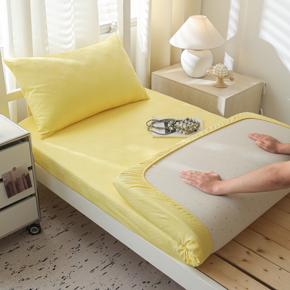 91家纺网 家纺一手货源 找家纺 简宜家居（朝初家纺） 2025新款60支贡缎提花A版纯棉床笠 格子-黄