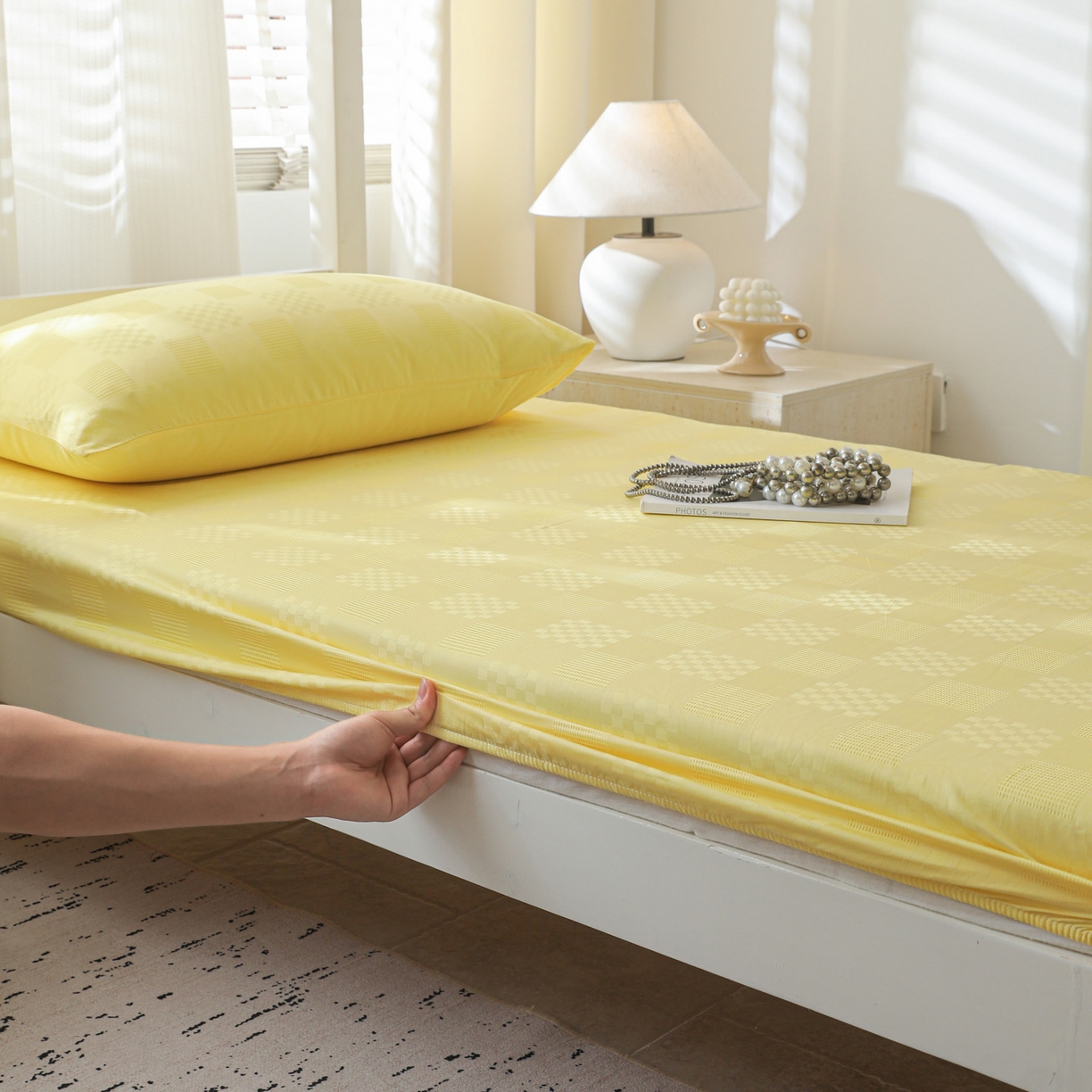 91家纺网 家纺一手货源 找家纺 简宜家居（朝初家纺） 2025新款60支贡缎提花A版纯棉床笠 格子-黄