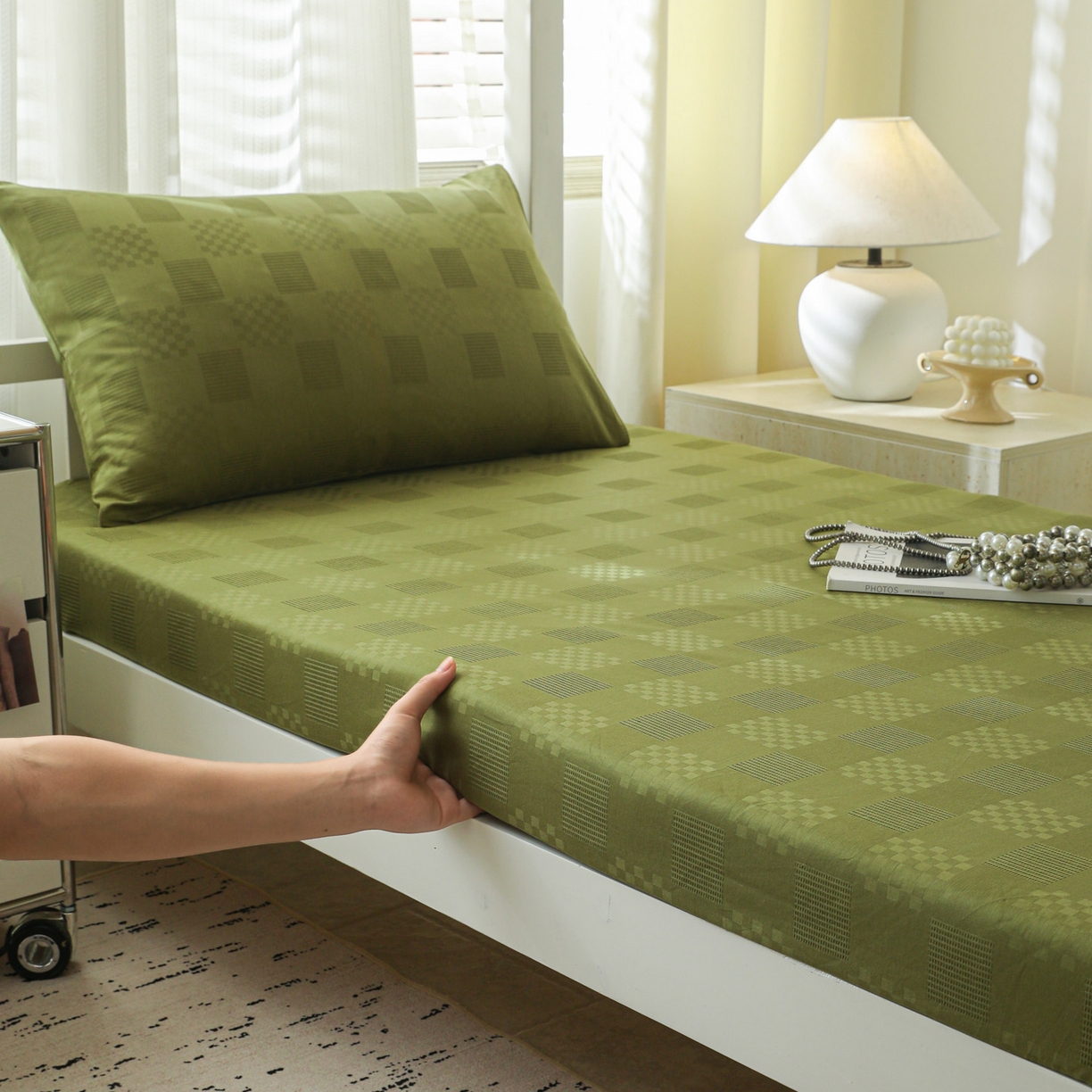 91家纺网 家纺一手货源 找家纺 简宜家居（朝初家纺） 2025新款60支贡缎提花A版纯棉床笠 格子-绿