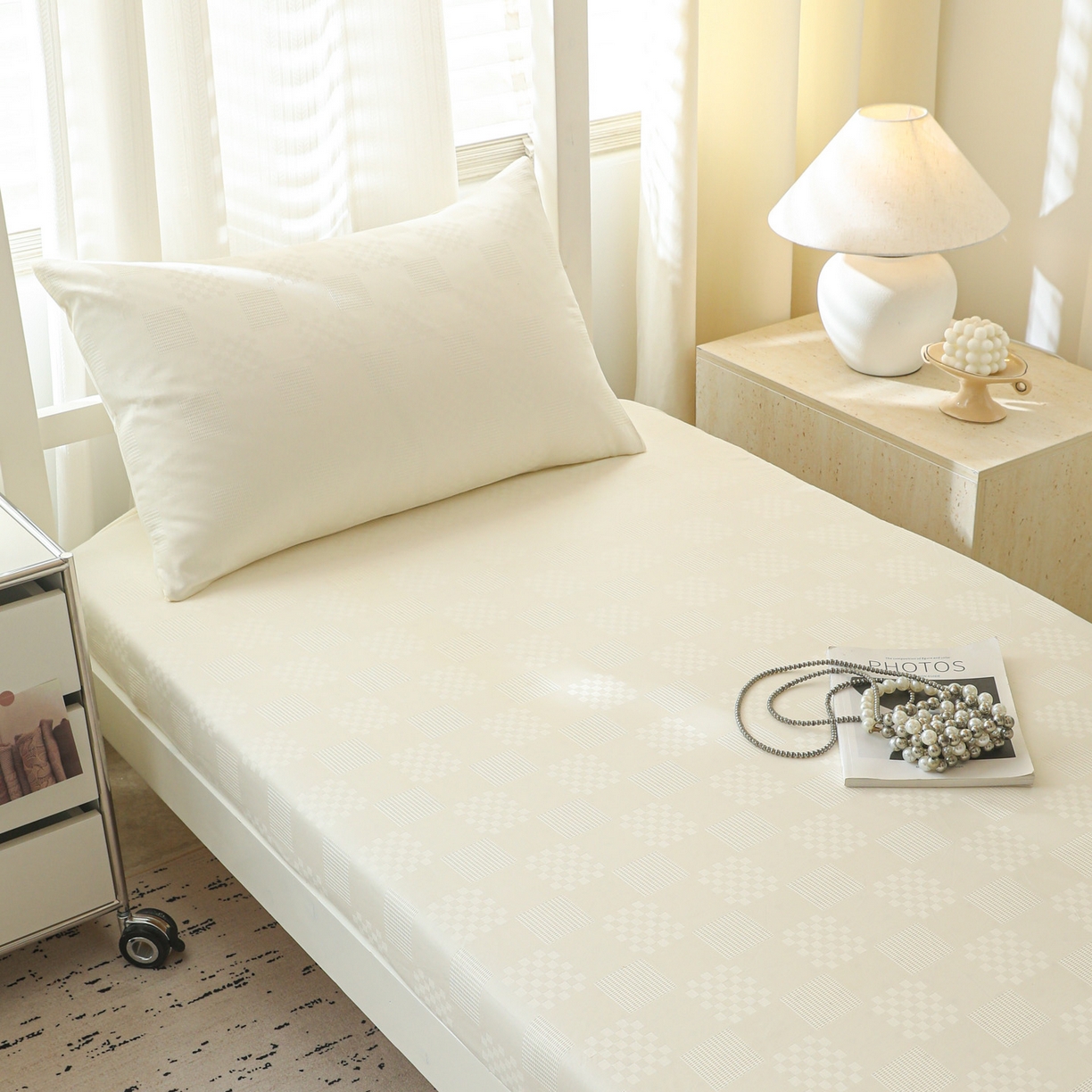 简宜家居（朝初家纺） 2025新款60支贡缎提花A版纯棉床笠 格子-米白