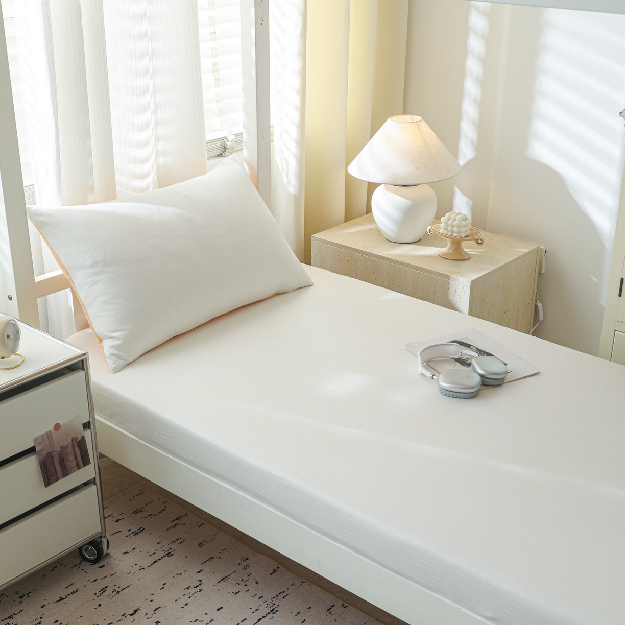 91家纺网 家纺一手货源 找家纺 简宜家居（朝初家纺） 2025新款60支贡缎提花A版纯棉床笠 绅士-米白