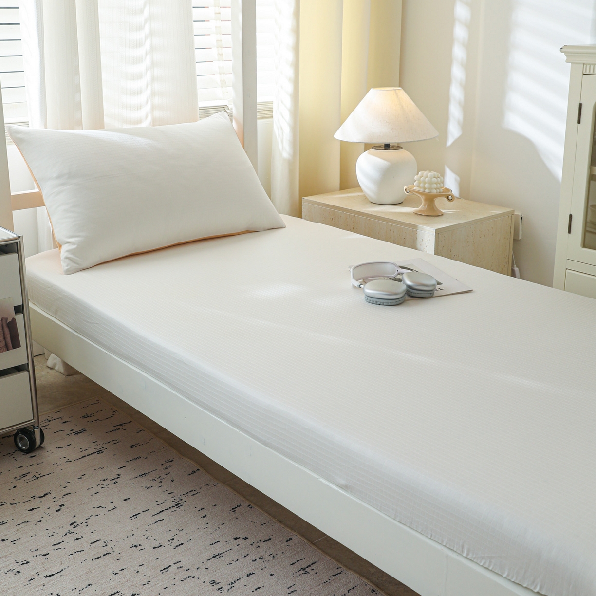 91家纺网 家纺一手货源 找家纺 简宜家居（朝初家纺） 2025新款60支贡缎提花A版纯棉床笠 绅士-米白