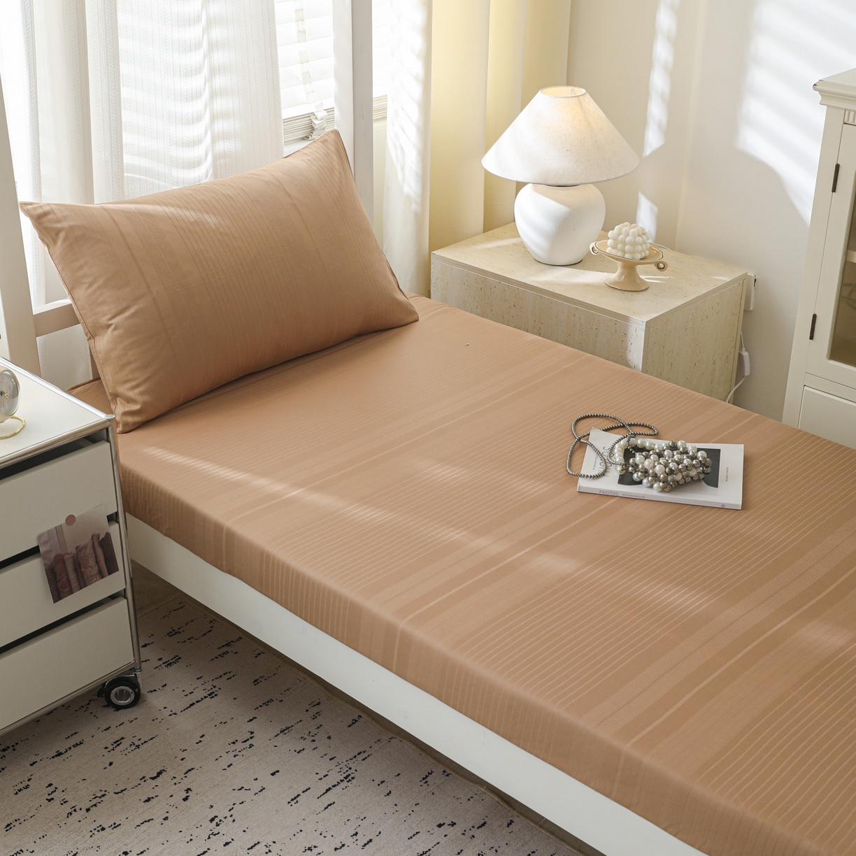 91家纺网 家纺一手货源 找家纺 简宜家居（朝初家纺） 2025新款60支贡缎提花A版纯棉床笠 条纹-咖