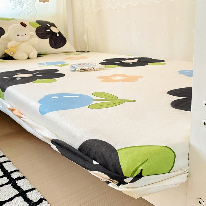 91家纺网 家纺一手货源 找家纺 花伞家居 2025新款学生床加厚磨毛印花单品单床笠单床单 初夏深