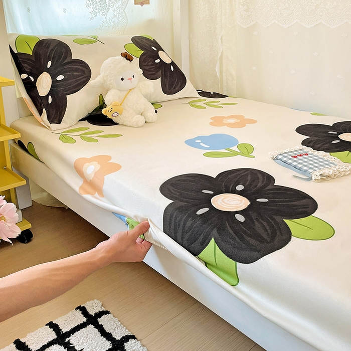 91家纺网 家纺一手货源 找家纺 花伞家居 2025新款学生床加厚磨毛印花单品单床笠单床单 初夏深