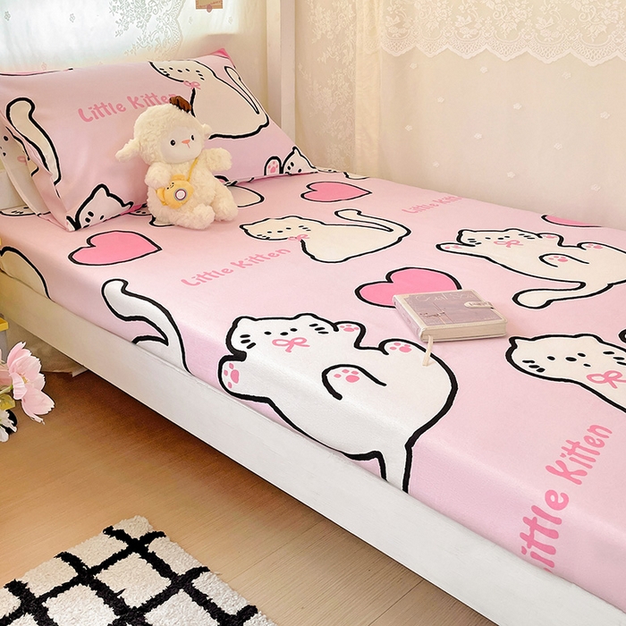 91家纺网 家纺一手货源 找家纺 花伞家居 2025新款学生床加厚磨毛印花单品单床笠单床单 粉色小猫