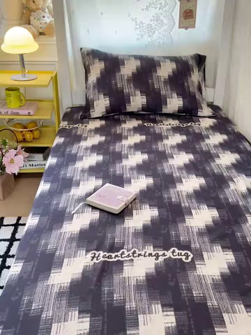 91家纺网 家纺一手货源 找家纺 花伞家居 2025新款学生床加厚磨毛印花单品单床笠单床单 简约波浪