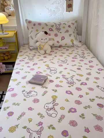 91家纺网 家纺一手货源 找家纺 花伞家居 2025新款学生床加厚磨毛印花单品单床笠单床单 撒娇小兔