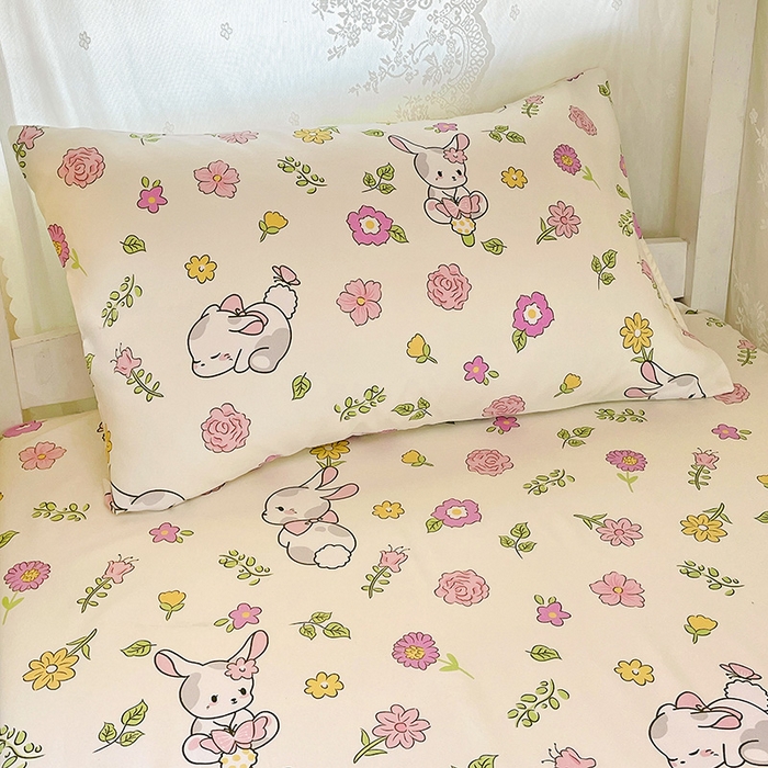 91家纺网 家纺一手货源 找家纺 花伞家居 2025新款学生床加厚磨毛印花单品单床笠单床单 撒娇小兔