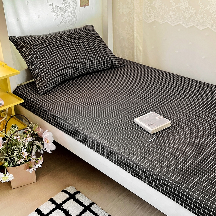 91家纺网 家纺一手货源 找家纺 花伞家居 2025新款学生床加厚磨毛印花单品单床笠单床单 小灰格